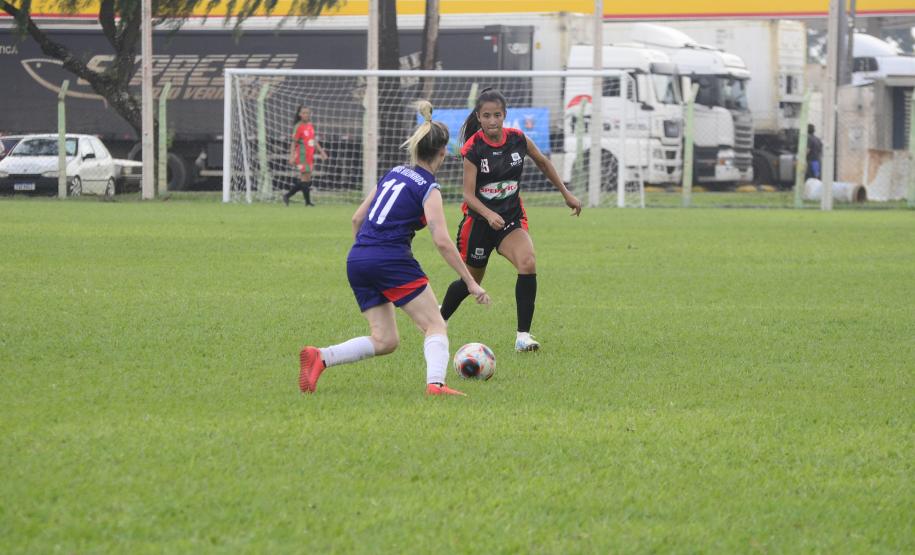 quipes de 32 municípios do Estado participaram das disputas que aconteceram entre os dias 6 e 8 de outubro. A semifinal, e também a grande final, serão disputadas de 27 a 29 de outubro, também em Campo Mourão. Desde o início da edição a competição reuniu neste ano 327 equipes de futebol de campo. Publicação