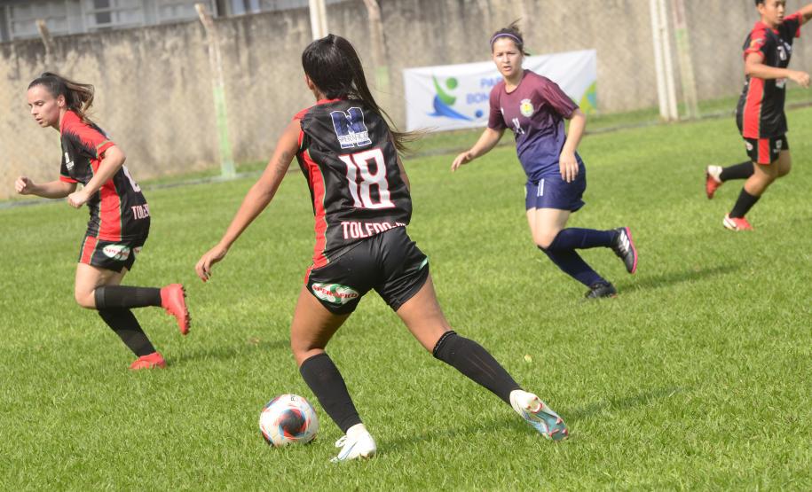 quipes de 32 municípios do Estado participaram das disputas que aconteceram entre os dias 6 e 8 de outubro. A semifinal, e também a grande final, serão disputadas de 27 a 29 de outubro, também em Campo Mourão. Desde o início da edição a competição reuniu neste ano 327 equipes de futebol de campo. Publicação