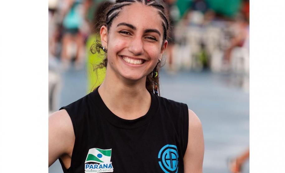 A delegação paranaense vai estrear nesta sexta-feira nos Jogos Escolares Brasileiros (JEBS), em Brasília. O campeonato organizado pela Confederação Brasileira do Desporto Escolar (CBDE) acontece entre os dias 27 de outubro e 8 de novembro com 15 modalidades oficiais e quatro demonstrativas.