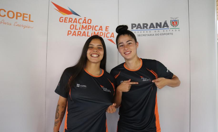 Kits são entregues para bolsistas do programa Geração Olímpica e Paralímpica.