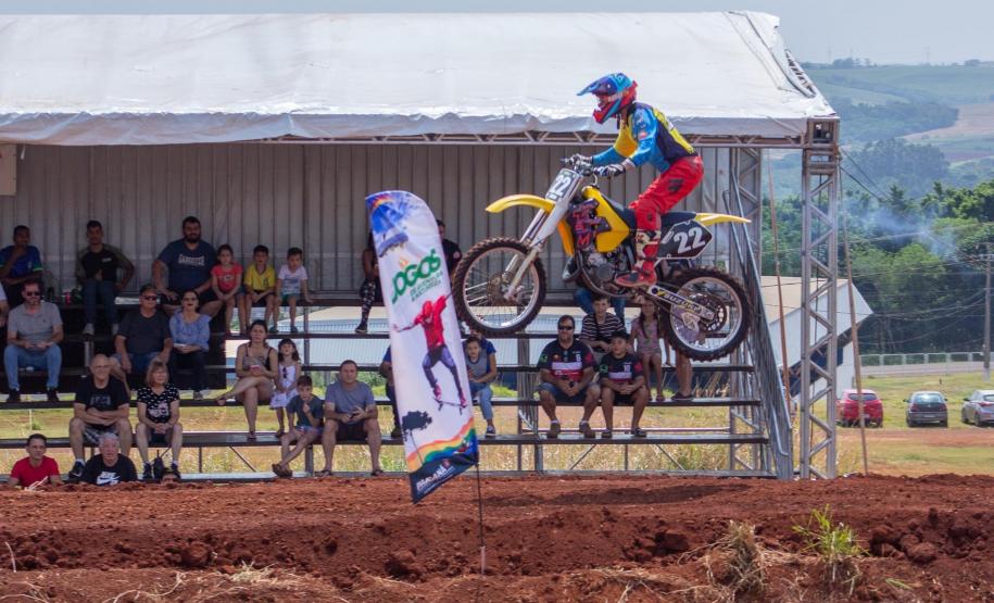 Os Jogos de Aventura e Natureza (JANs) levaram diversas atividades a Maringá, Marialva, Marilena, Nova Londrina, Terra Rica, Paranavaí, Porto Rico e São Pedro do Paraná, todos no Noroeste do Paraná, neste final de semana.