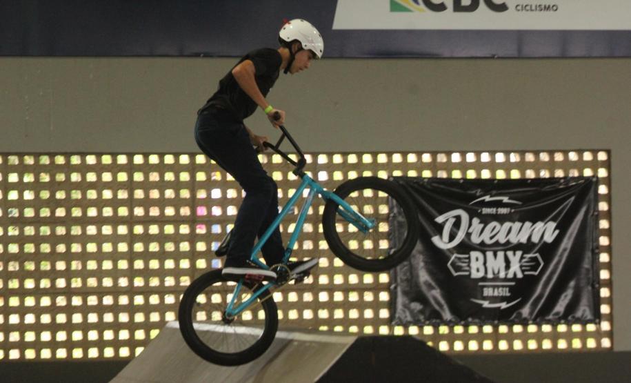 Os Jogos de Aventura e Natureza (JANs) levaram diversas atividades a Maringá, Marialva, Marilena, Nova Londrina, Terra Rica, Paranavaí, Porto Rico e São Pedro do Paraná, todos no Noroeste do Paraná, neste final de semana.