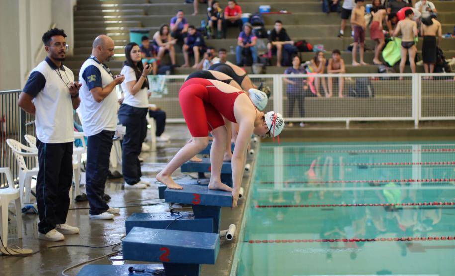 Resultados do final de semana do esporte.