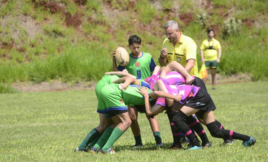 Resultados do final de semana do esporte.