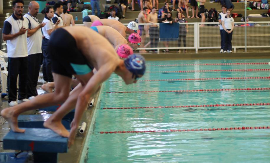 Resultados do final de semana do esporte.