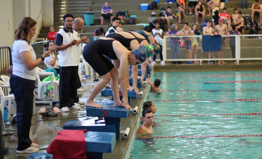 Resultados do final de semana do esporte.