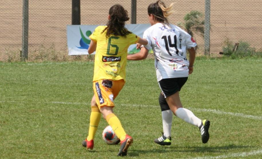 quipes de 32 municípios do Estado participaram das disputas que aconteceram entre os dias 6 e 8 de outubro. A semifinal, e também a grande final, serão disputadas de 27 a 29 de outubro, também em Campo Mourão. Desde o início da edição a competição reuniu neste ano 327 equipes de futebol de campo. Publicação