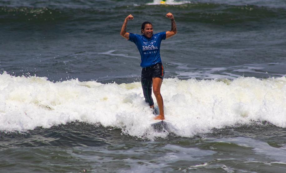O Pico de Matinhos, no litoral paranaense, recebeu, entre os dias 6 e 12 de novembro, a quarta etapa do Circuito CBSurf Taça Brasil.