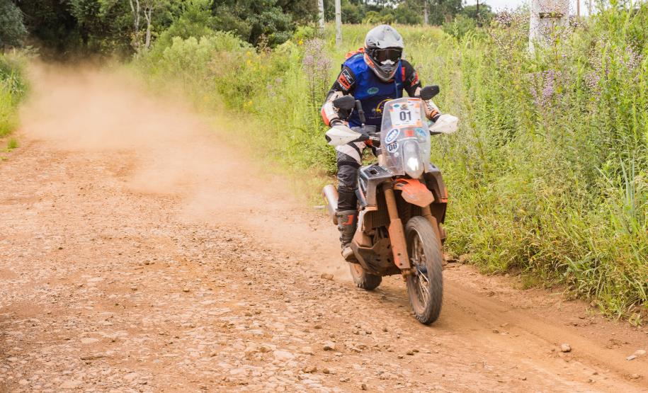 30º Rally Transparaná chega a Castro; prova que tem Curitiba como destino será nesta sexta