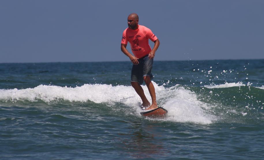 Circuito de Surf Amador e Torneio de Caiaque reuniram fãs do esporte no Litoral