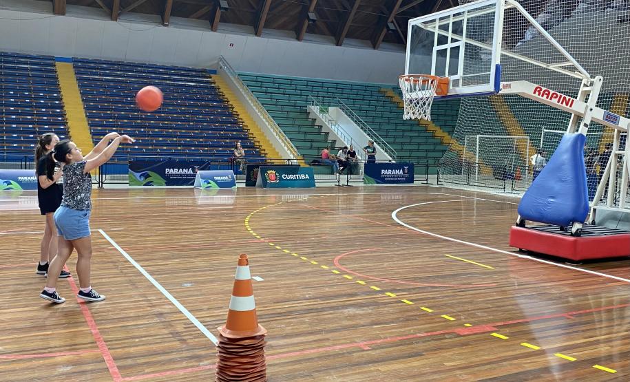 Escolinhas de esporte do Complexo Esportivo Tarumã