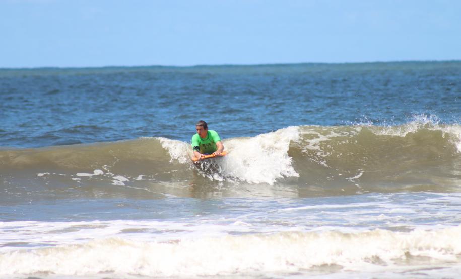 Bodyboarding e triathlon reuniram 1,5 mil atletas e movimentaram o Litoral