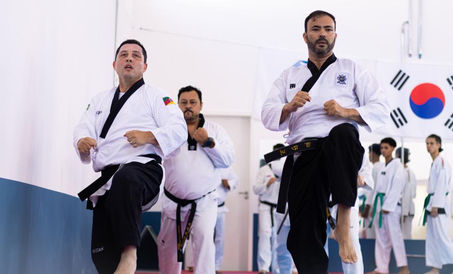 Fim de semana no esporte: Seminário de Taekwondo Poomsae