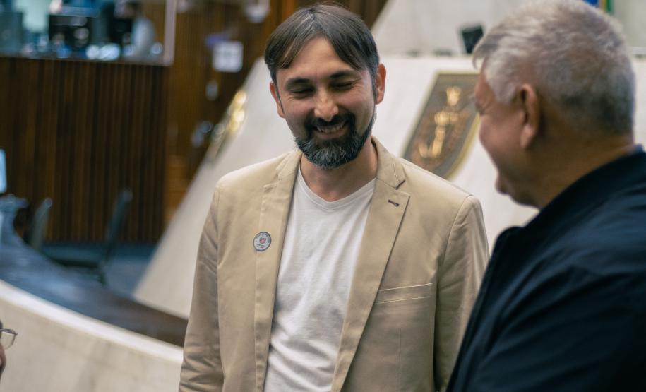 Atletas do paradesporto são homenageados na Assembleia Legislativa do Paraná