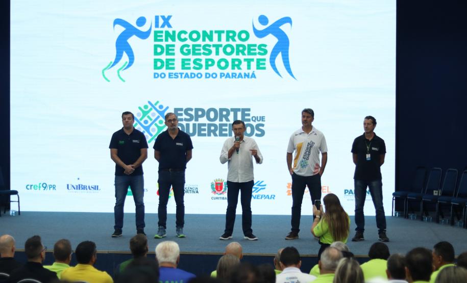 O programa O Esporte Que Queremos  visa contribuir para o refinamento da gestão do esporte no Estado e nos municípios, tendo como premissa a Lei Geral do Esporte e a Lei do Sistema Esportivo Estadual