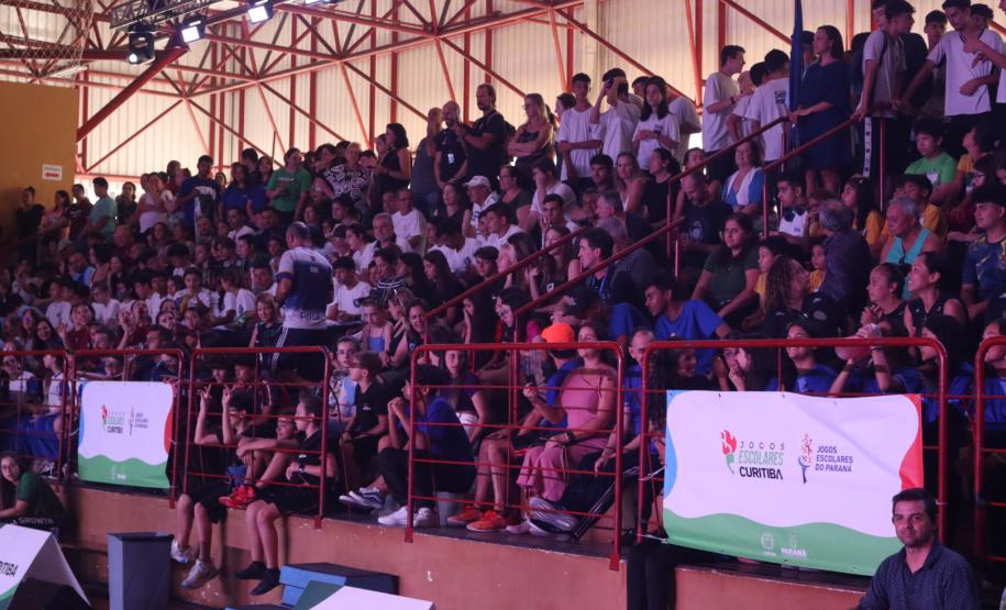 Os jogos oficiais não param. Com menos de um dia entre uma etapa e outra, começa hoje (9) a Fase Regional de Curitiba.