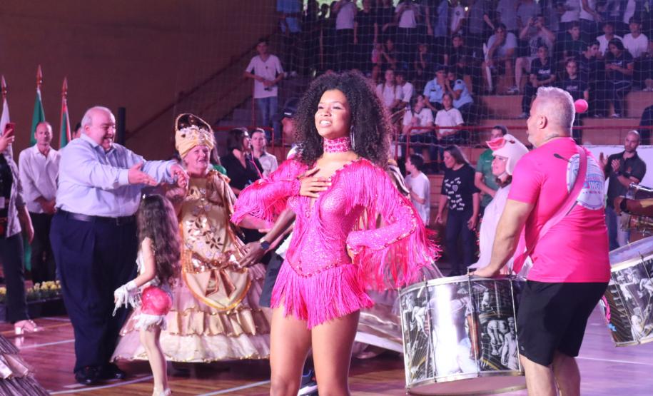 Os jogos oficiais não param. Com menos de um dia entre uma etapa e outra, começa hoje (9) a Fase Regional de Curitiba.