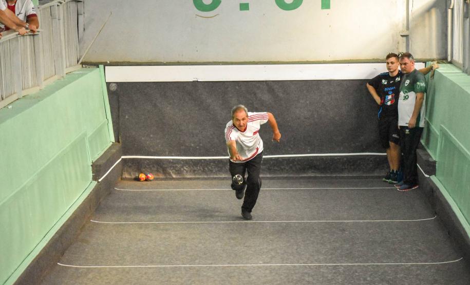 Foram destaques no fim de semana, também, os Jogos Abertos do Paraná e o Festival de Mini-Handebol.