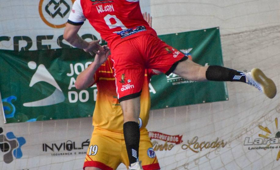 Foram destaques no fim de semana, também, os Jogos Abertos do Paraná e o Festival de Mini-Handebol.
