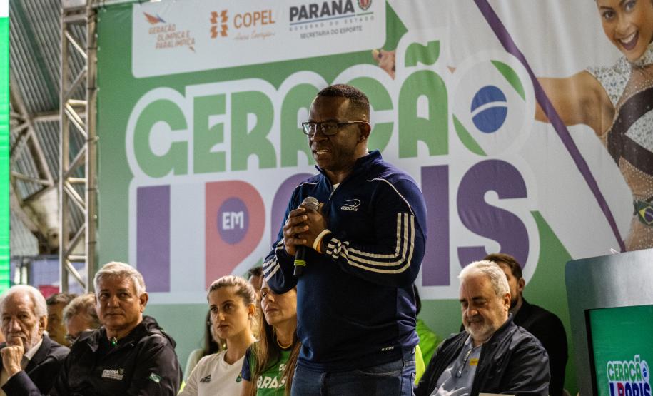 Pelo menos 30 atletas e treinadores que embarcam para Paris, na França, nas próximas semanas receberam o apoio financeiro do Governo do Paraná com bolsas do Programa Geração Olímpica e Paralímpica.