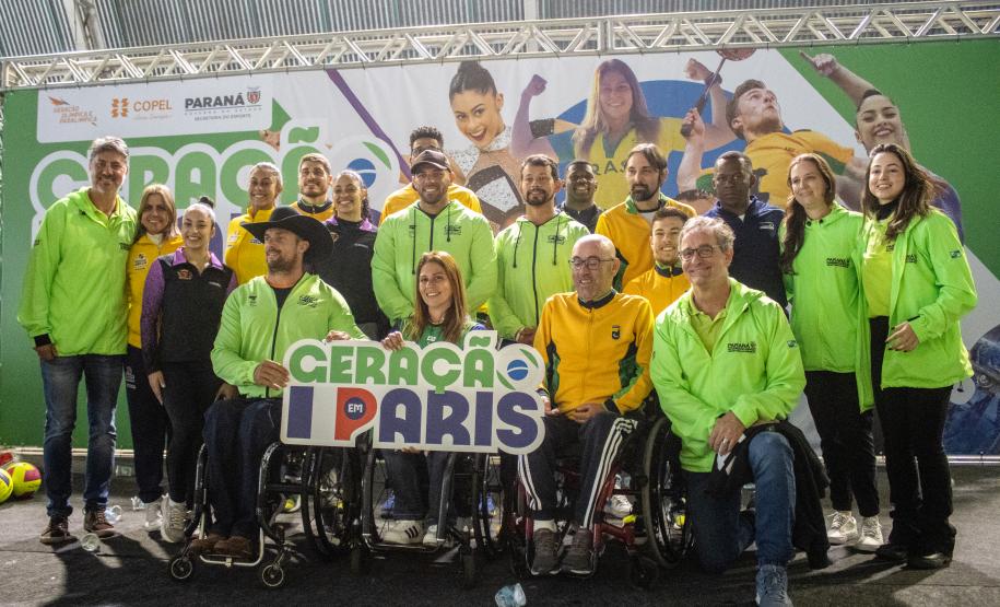Pelo menos 30 atletas e treinadores que embarcam para Paris, na França, nas próximas semanas receberam o apoio financeiro do Governo do Paraná com bolsas do Programa Geração Olímpica e Paralímpica.