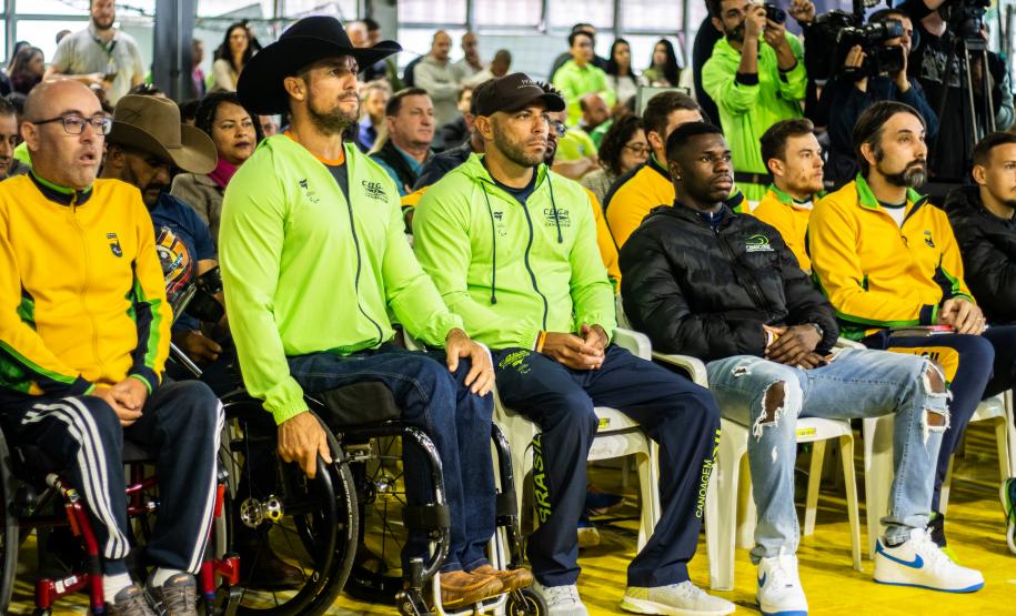 Governador em exercício Darci Piana participa do evento Transformando Pessoas, Formando Vencedores, evento que reuniu atletas e técnicos paranaenses que vão participar dos Jogos Olímpicos e Paralímpicos de Paris 2024.