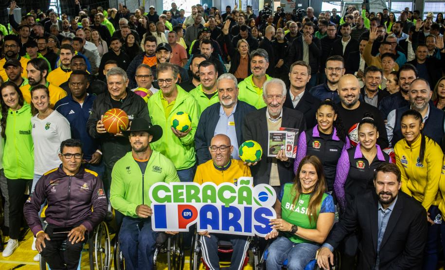 Governador em exercício Darci Piana participa do evento Transformando Pessoas, Formando Vencedores, evento que reuniu atletas e técnicos paranaenses que vão participar dos Jogos Olímpicos e Paralímpicos de Paris 2024.