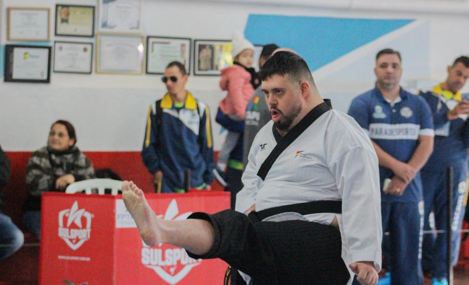 Com recorde de participantes, Jogos Paradesportivos celebram novos campeões