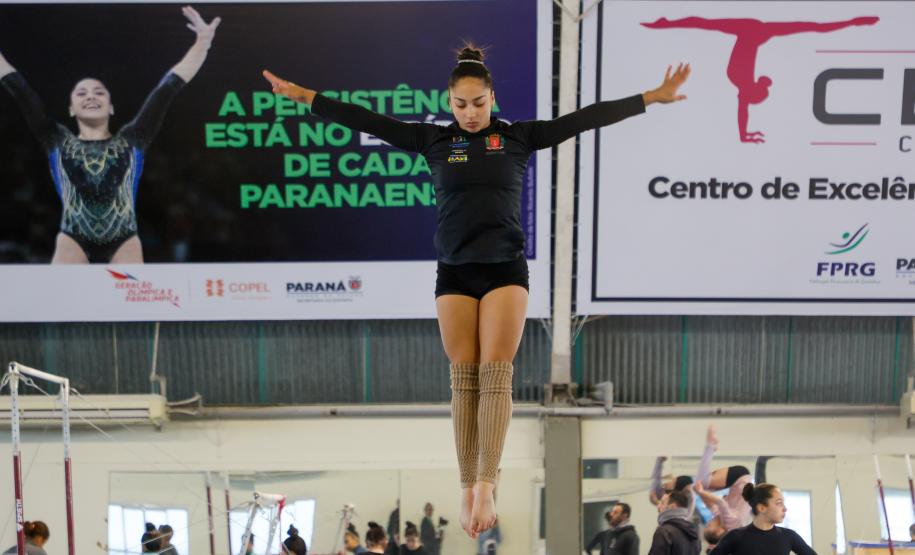 A atleta é bolsista há oito anos do programa Geração Olímpica e Paralímpica (GOP), do Governo do Estado.