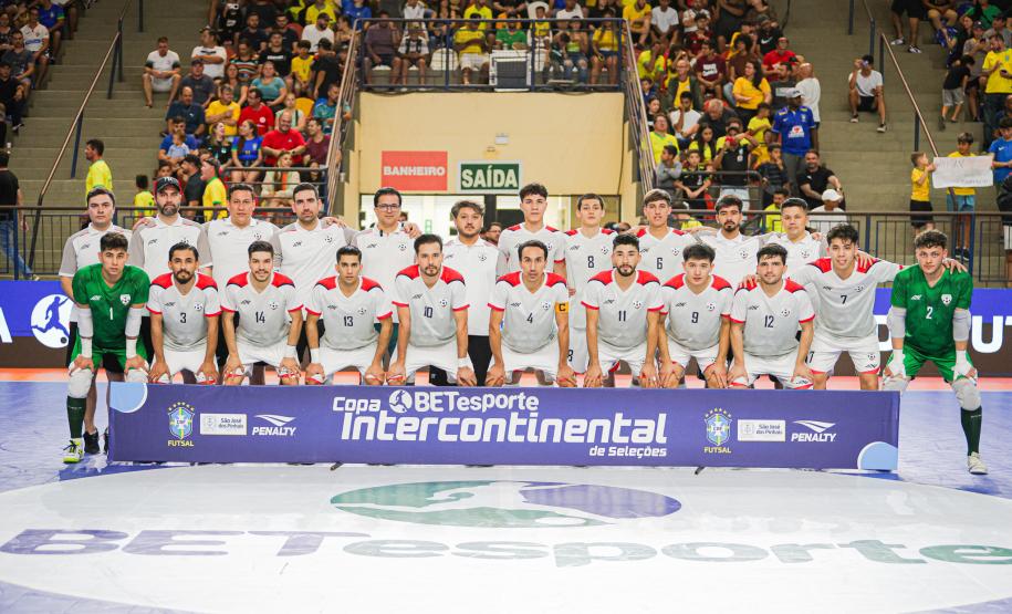 Seleção Brasileira de futsal conquista título com campanha invicta em São José dos Pinhais
