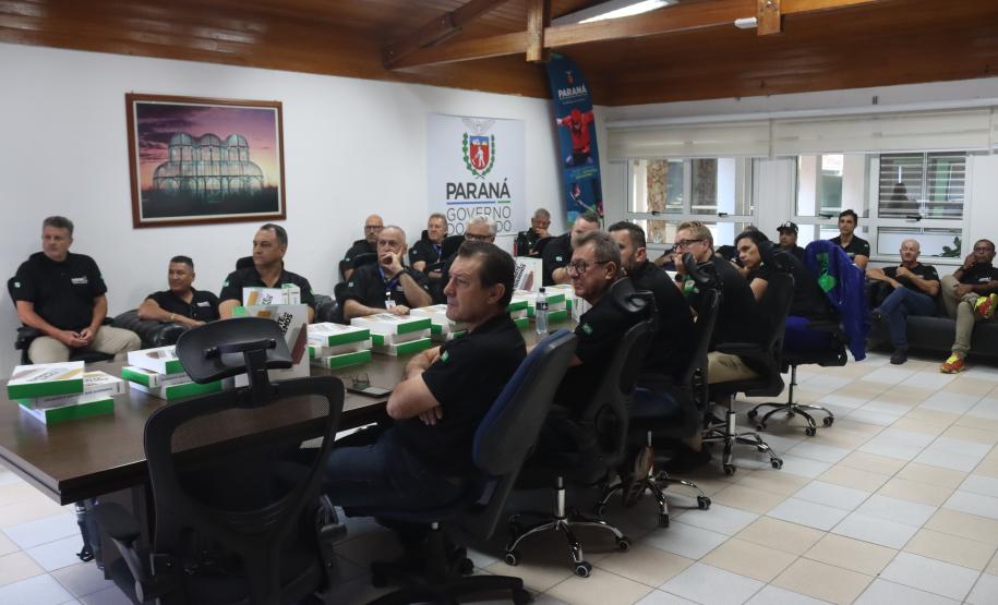 Reunião, na sede da SEES, com participação de todos os chefes regionais, para alinhar a política pública esportiva nos 399 municípios do nosso estado