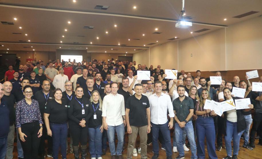 O evento recebe 282 pessoas para discutirem e participarem da proposição de políticas públicas estaduais.