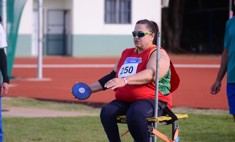 Márcia Menezes brilha nos Parajaps e emociona com nova fase no atletismo