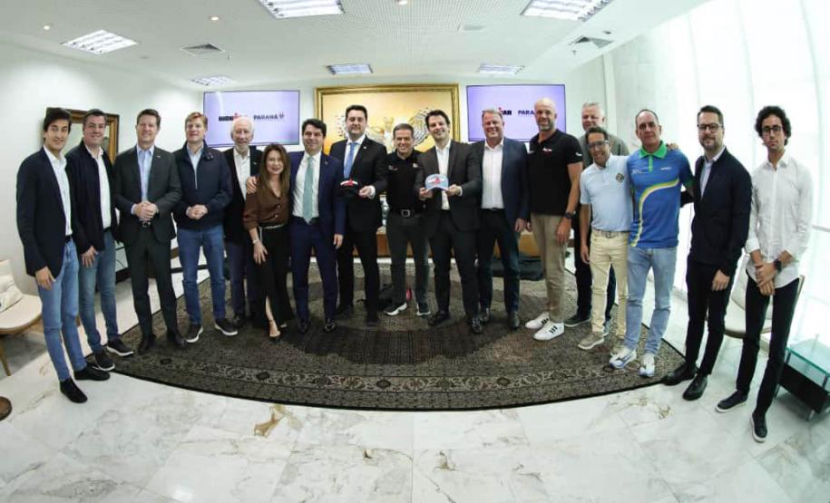Governador recebe equipe do Ironman Brasil para discutir prova em Curitiba