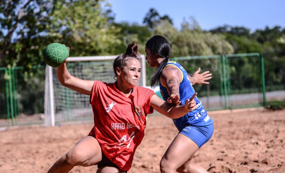Os atletas competiram em modalidades como atletismo, badminton, bocha, bolão, ciclismo, ginástica rítmica, handebol de praia, natação, rugby, tênis, tênis de mesa e xadrez