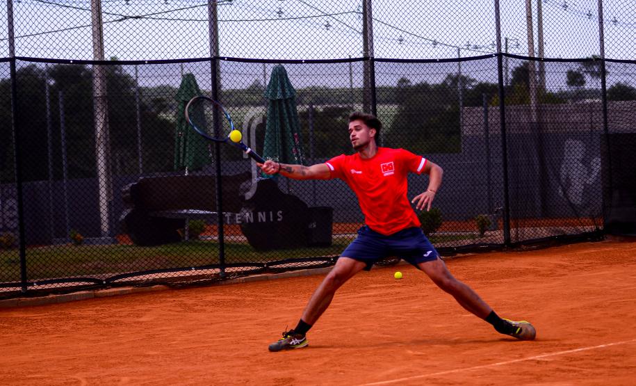 Os atletas competiram em modalidades como atletismo, badminton, bocha, bolão, ciclismo, ginástica rítmica, handebol de praia, natação, rugby, tênis, tênis de mesa e xadrez