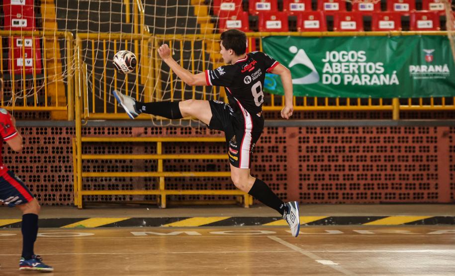 Os atletas competiram em modalidades como atletismo, badminton, bocha, bolão, ciclismo, ginástica rítmica, handebol de praia, natação, rugby, tênis, tênis de mesa e xadrez