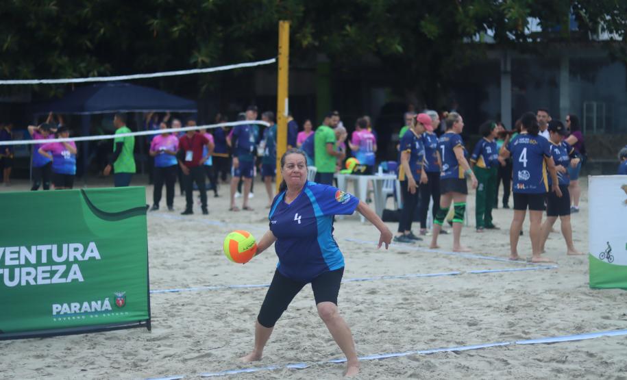 Xadrez, vôlei no escuro e peteca: edição especial dos Jogos do Idoso começa na sexta no Litoral