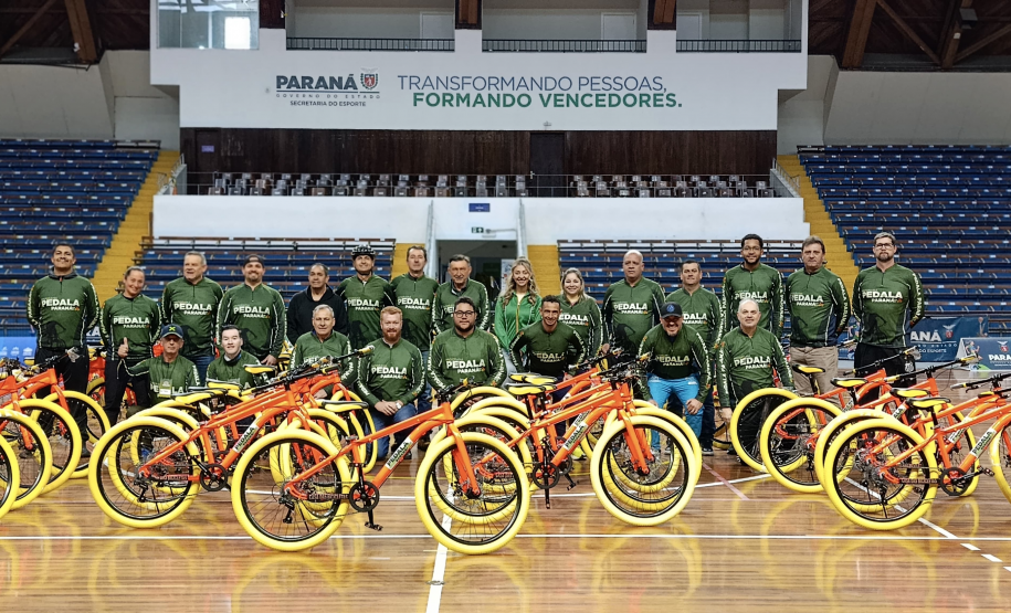 Álbum Escola de Ciclismo