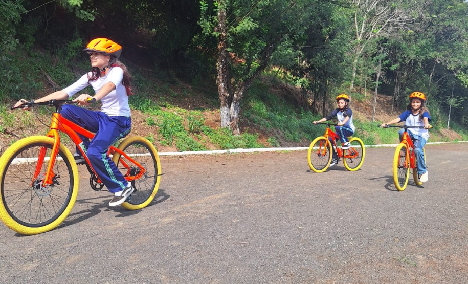 Álbum Escola de Ciclismo