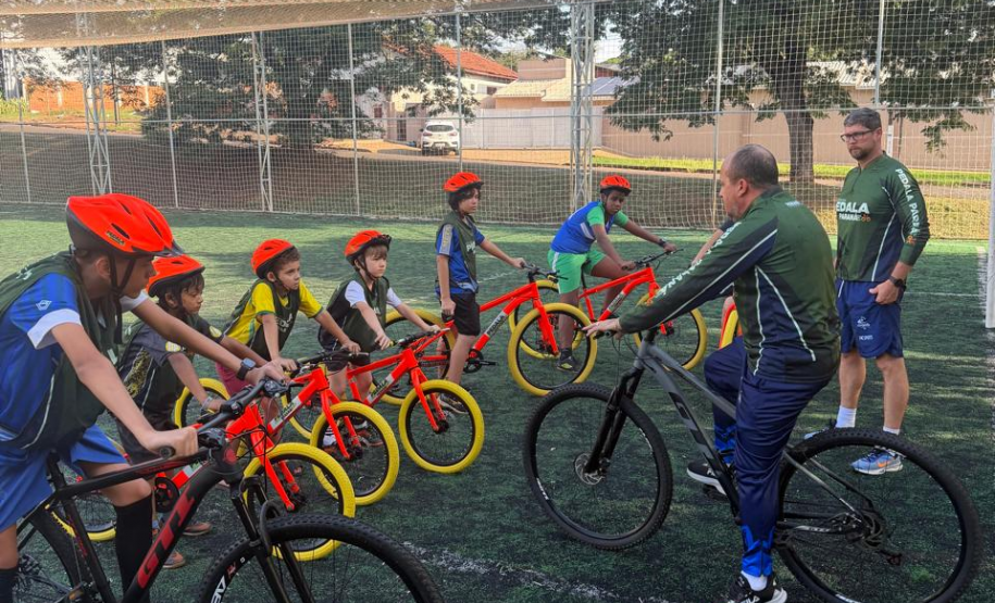 Álbum Escola de Ciclismo