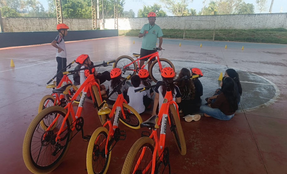 Álbum Escola de Ciclismo
