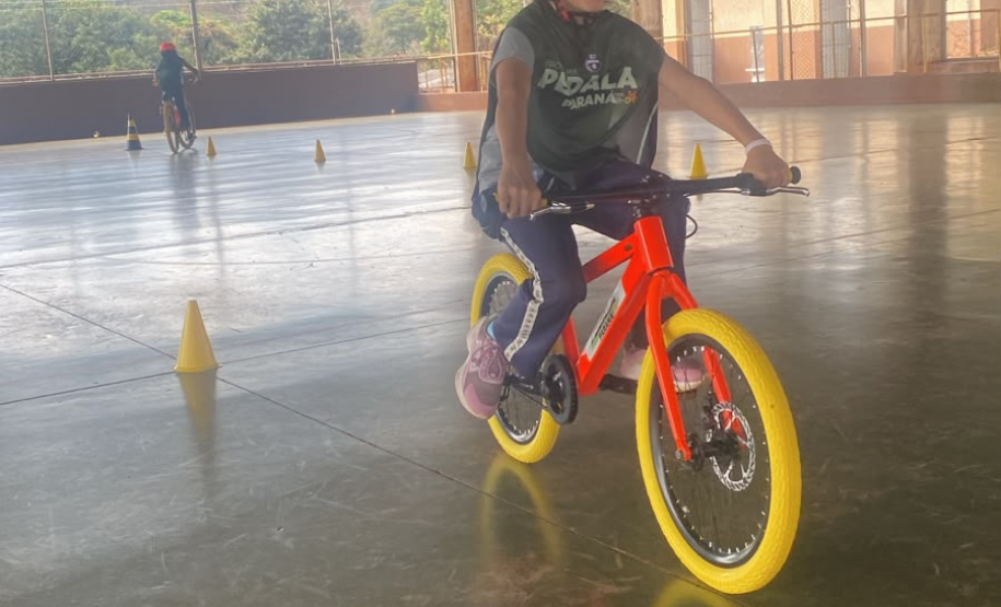 Álbum Escola de Ciclismo