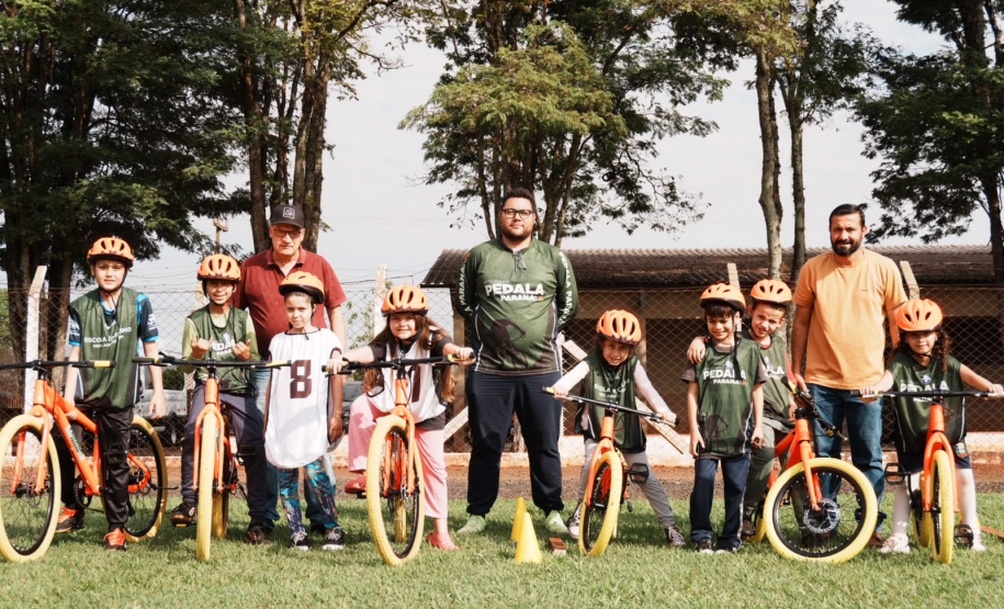 Álbum Escola de Ciclismo