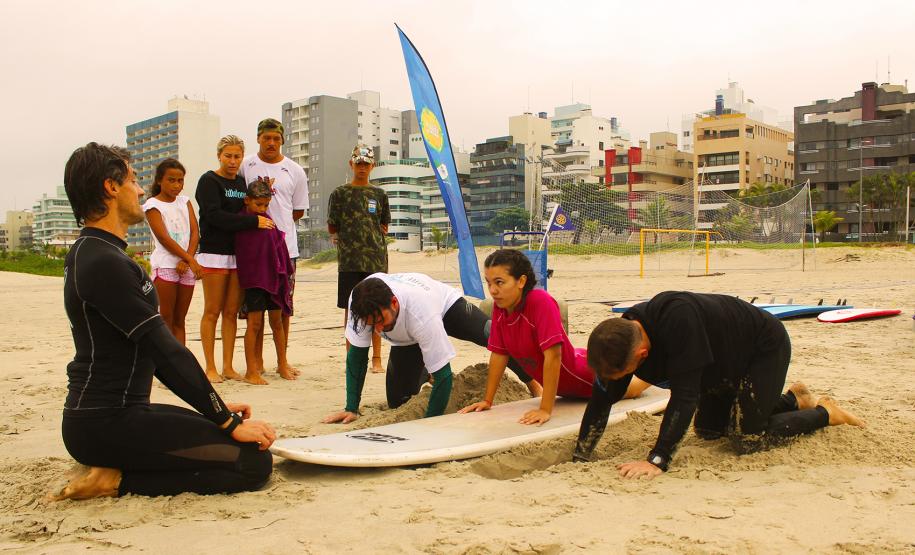 Eventos do Verão Paraná 2019 Surf e vôlei sentado