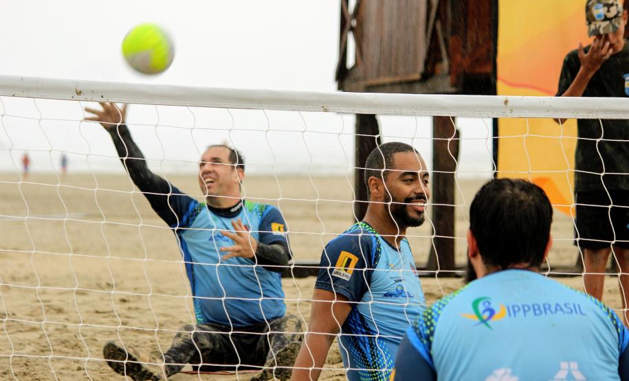 Eventos do Verão Paraná 2019 Surf e vôlei sentado