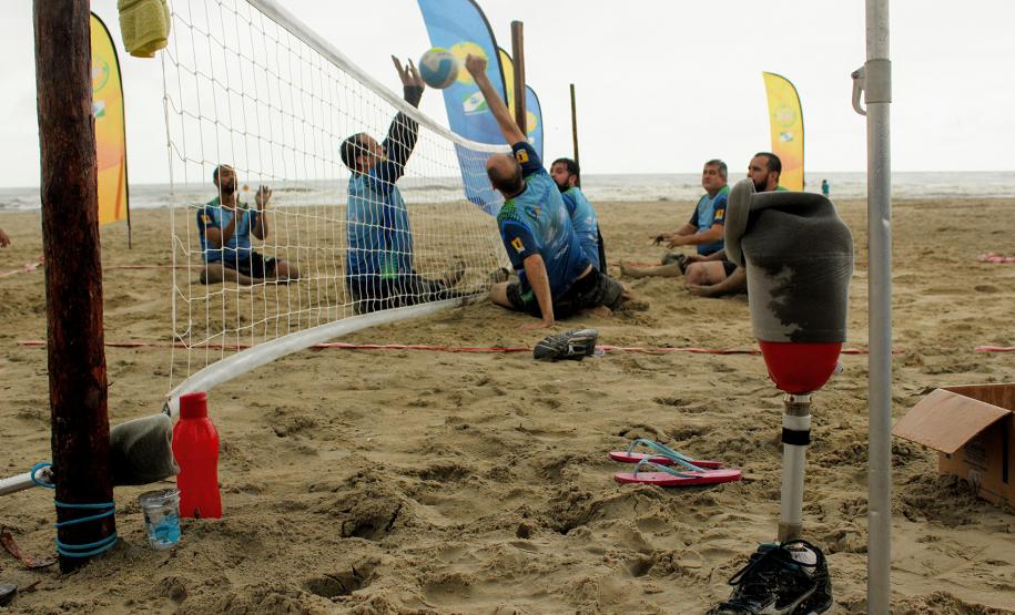 Eventos do Verão Paraná 2019 Surf e vôlei sentado