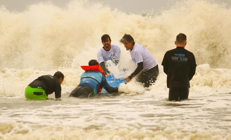 Eventos do Verão Paraná 2019 Surf e vôlei sentado