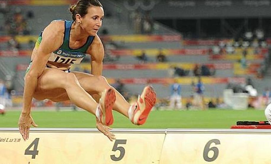 Campeã olímpica Maurren Maggi Campeão olímpica Maurren Maggi