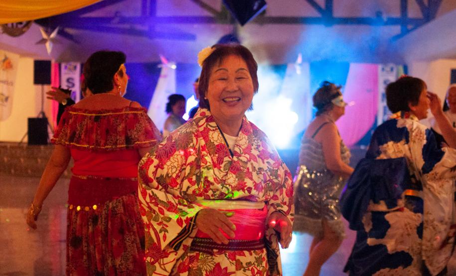 Baile à fantasia dos Jogos da Integração do Idoso